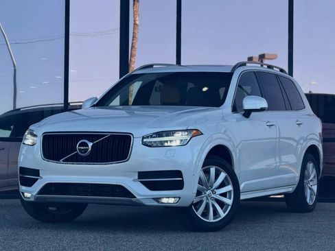 Used 2016 Volvo XC90 T6 Momentum w/ Momentum Plus Package AWD/4WD image 3