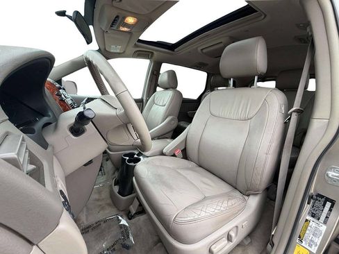 Used 2006 Toyota Sienna image 24