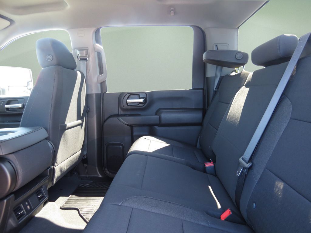 Certified 2025 Chevrolet Silverado 2500 Custom w/ Custom Value Package AWD/4WD image 14