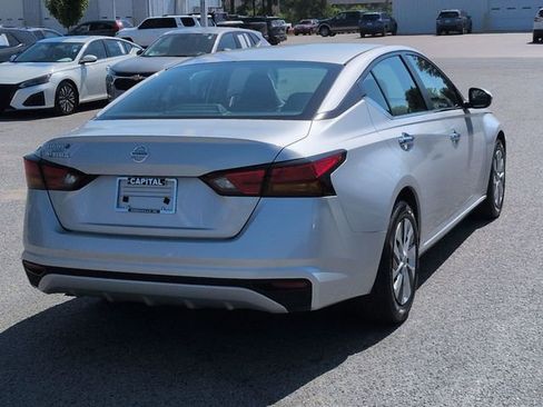Used 2022 Nissan Altima 2.5 S FWD image 3