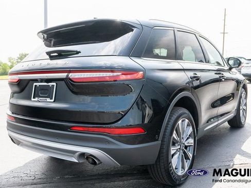 Used 2022 Lincoln Corsair Reserve w/ Equipment Group 201A AWD/4WD image 6
