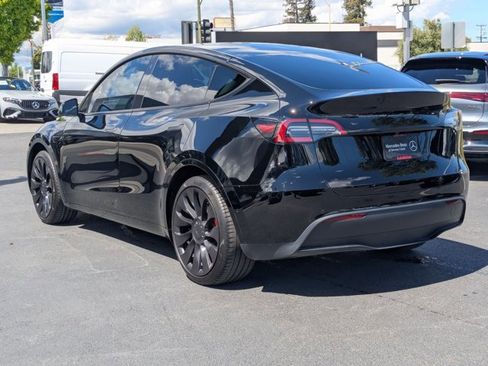 Used 2021 Tesla Model Y Performance image 8