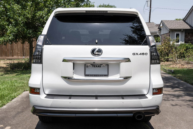 Used 2023 Lexus GX 460 Luxury w/ Sport Design Package AWD/4WD image 7