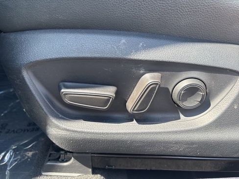 Used 2024 Toyota Camry XSE FWD image 9