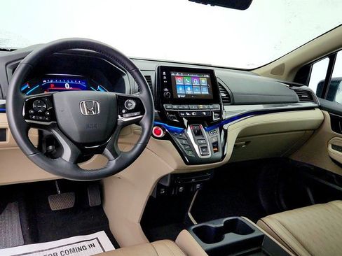 Used 2023 Honda Odyssey Elite image 13