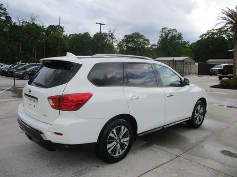 Used 2019 Nissan Pathfinder SL image 24