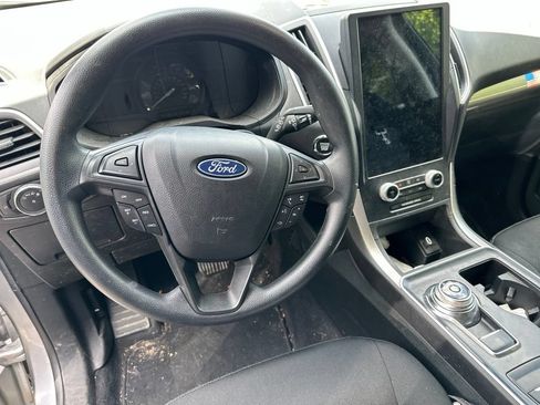 Used 2023 Ford Edge SE AWD/4WD image 4