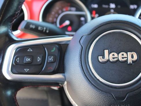 Used 2020 Jeep Wrangler Unlimited Rubicon AWD/4WD image 17