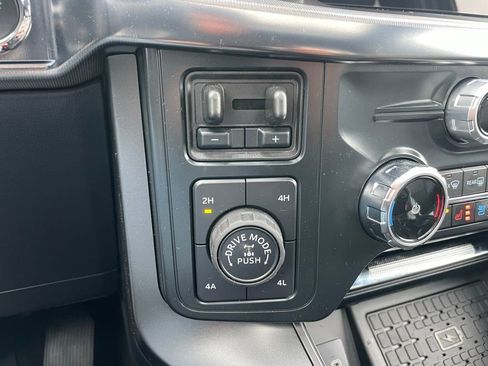 Used 2025 Ford F150 Lariat w/ Equipment Group 502A High image 54