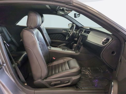 Used 2014 Ford Mustang GT Premium w/ Electronics Package RWD image 27