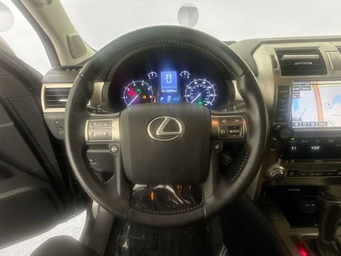 Used 2019 Lexus GX 460 w/ Navigation Package AWD/4WD image 11