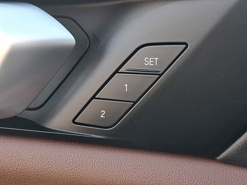 Certified 2025 BMW X5 xDrive40i w/ Premium Package image 26