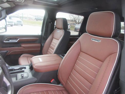 New 2026 GMC Sierra 2500 Denali Ultimate image 14