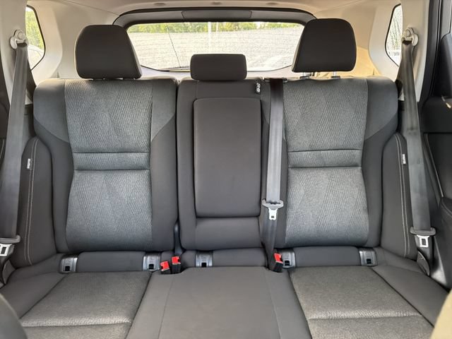 Used 2025 Nissan Rogue SV AWD/4WD image 29