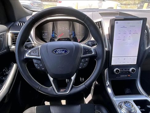 Used 2023 Ford Edge ST AWD/4WD image 14