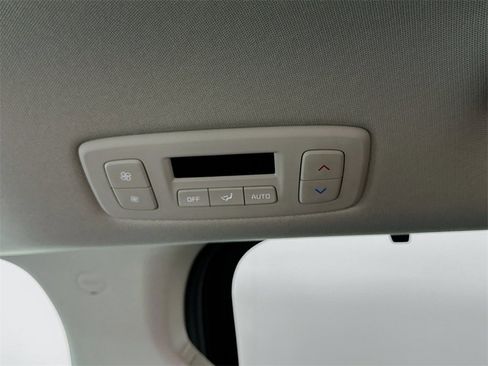 Certified 2024 Kia Carnival EX image 32