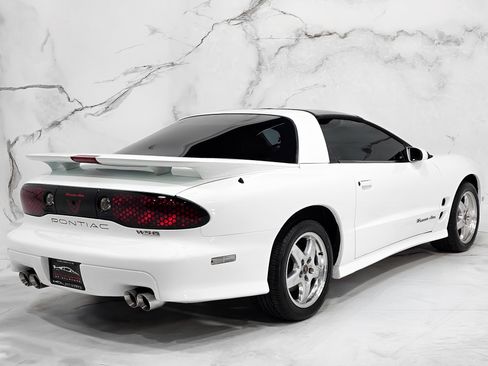 Used 2002 Pontiac Firebird Formula image 11
