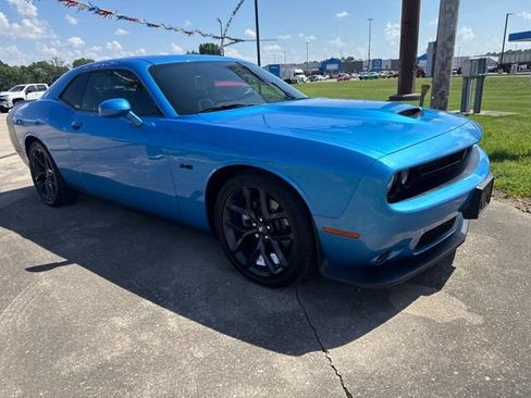 Used 2023 Dodge Challenger R/T w/ Blacktop Package RWD image 5