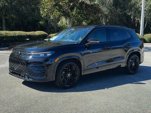 New 2026 Volkswagen Tiguan SE R-Line image 4