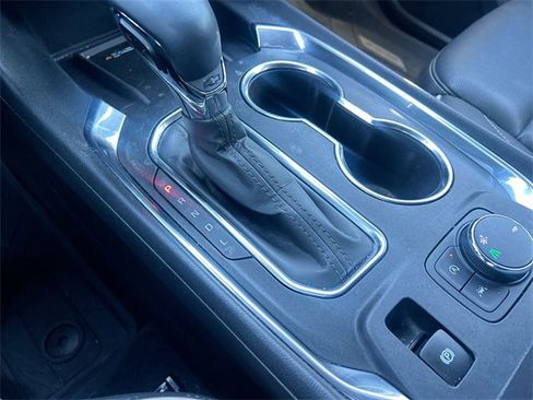 Certified 2023 Chevrolet Traverse Premier w/ Redline Edition image 24