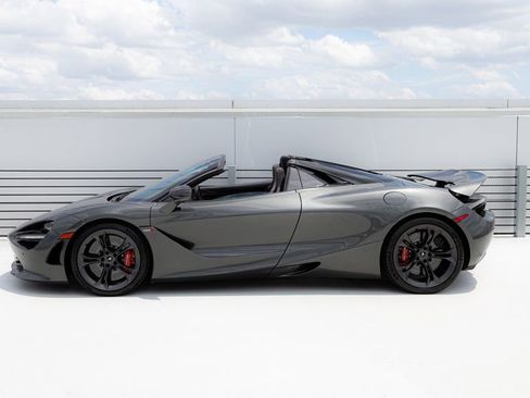 Used 2020 McLaren 720S Performance RWD image 25