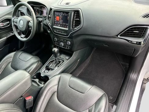 Used 2023 Jeep Cherokee Altitude Lux image 28