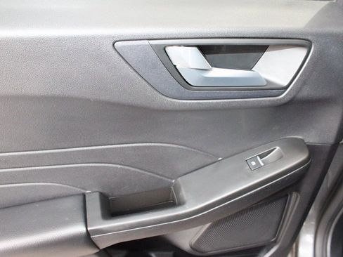 Used 2022 Ford Escape SEL image 45