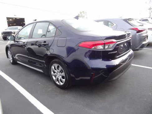 Used 2025 Toyota Corolla LE image 7