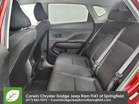 Used 2025 Hyundai Kona SEL image 30
