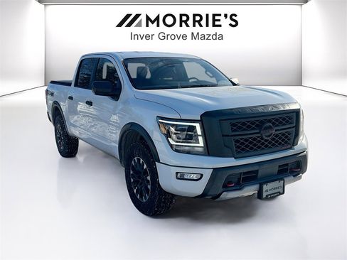 Used 2023 Nissan Titan PRO-4X image 3