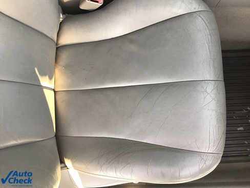 Used 2010 Toyota Camry image 21