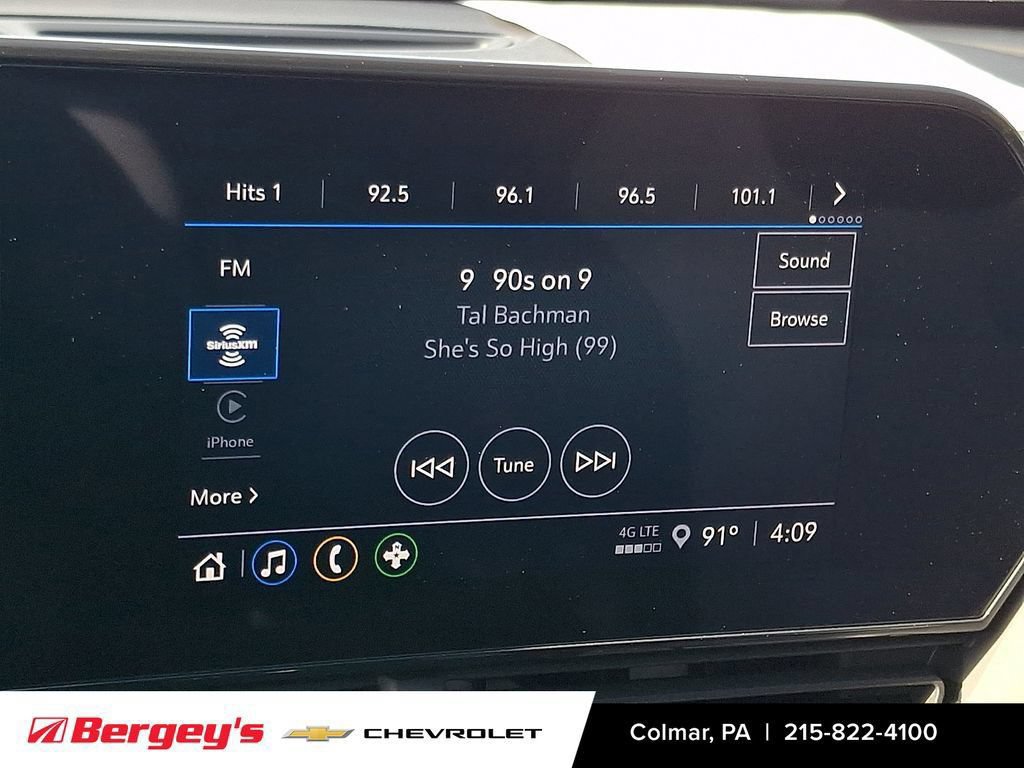 Certified 2024 Chevrolet Trax RS w/ Sunroof Package FWD image 20