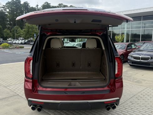 Used 2022 GMC Yukon Denali RWD image 17