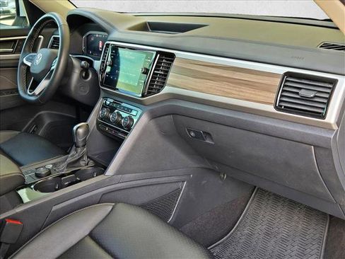 Used 2023 Volkswagen Atlas SEL AWD/4WD image 28