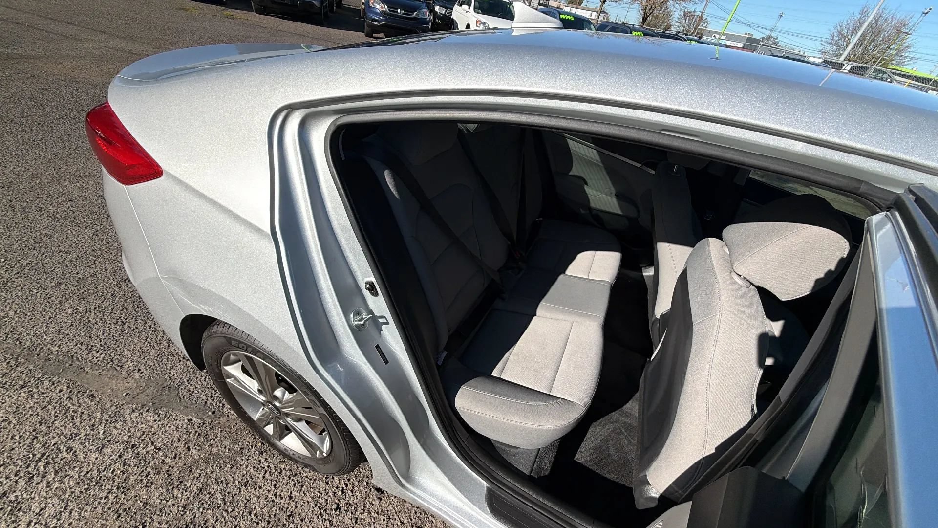 Used 2018 Hyundai Elantra SEL FWD image 11