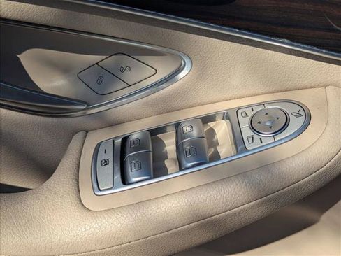 Certified 2017 Mercedes-Benz GLC 300 image 6