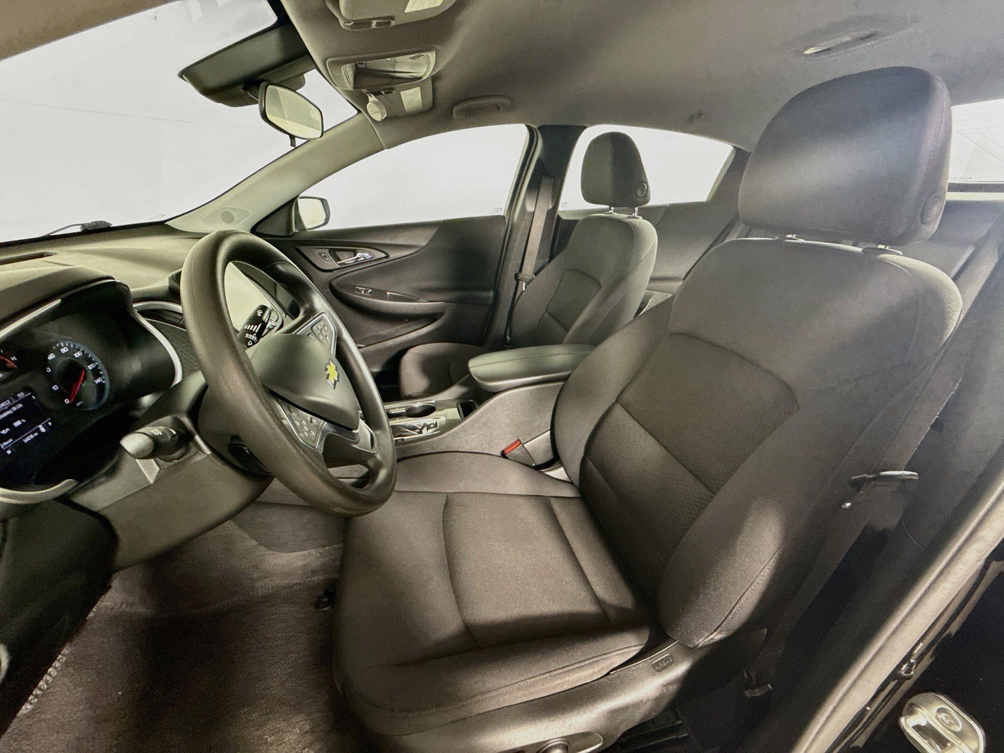 Used 2025 Chevrolet Malibu LT FWD image 21