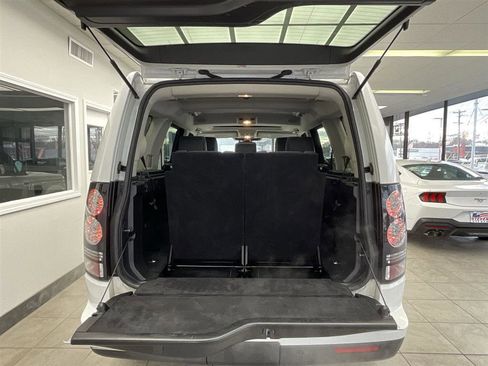 Used 2016 Land Rover LR4 HSE image 23