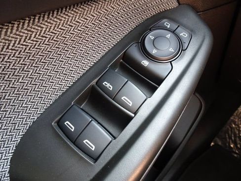 Used 2022 Chevrolet TrailBlazer LT w/ Driver Confidence Package FWD image 24