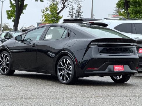 New 2026 Toyota Prius Plug-In Hybrid FWD image 7