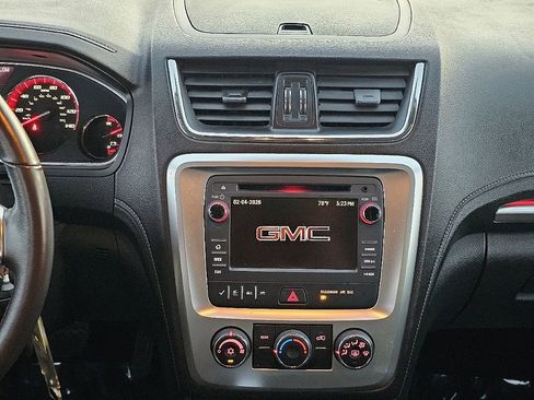 Used 2016 GMC Acadia SLE image 32