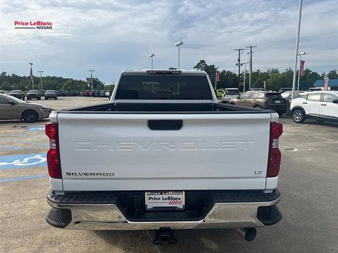 Used 2025 Chevrolet Silverado 2500 LT w/ Safety Package AWD/4WD image 6