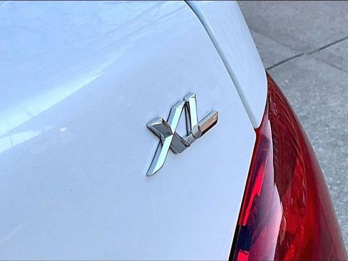 Used 2010 Toyota Avalon XL image 23