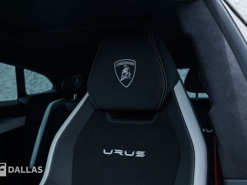 Used 2024 Lamborghini Urus S AWD/4WD image 21