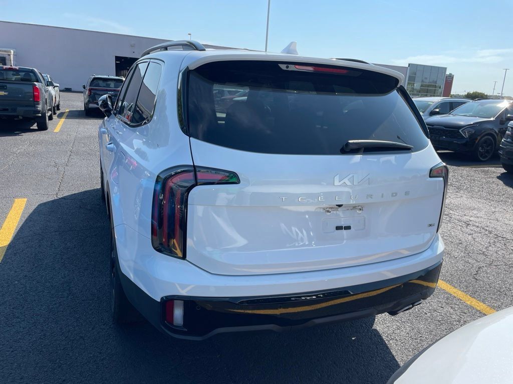 Used 2024 Kia Telluride SX Prestige X-Line AWD/4WD image 3