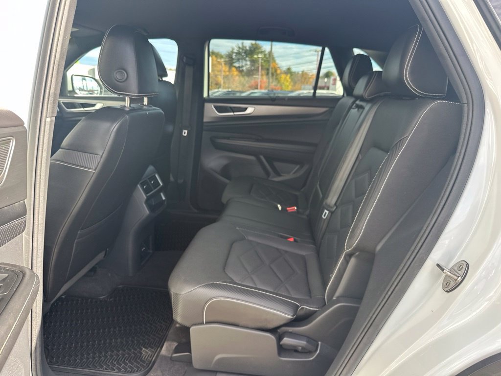 Used 2024 Volkswagen Atlas Cross Sport SE AWD/4WD image 31