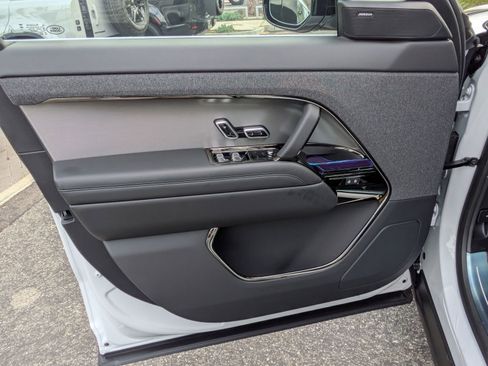 New 2026 Land Rover Range Rover Sport SE AWD/4WD image 12