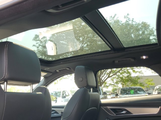 Certified 2026 Jaguar F-PACE R-Dynamic S AWD/4WD image 14