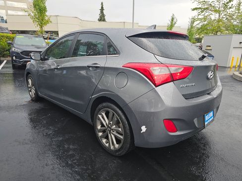 Used 2016 Hyundai Elantra GT w/ Option Group 02 FWD image 5