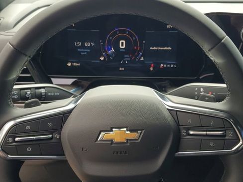 New 2026 Chevrolet Suburban LS image 12